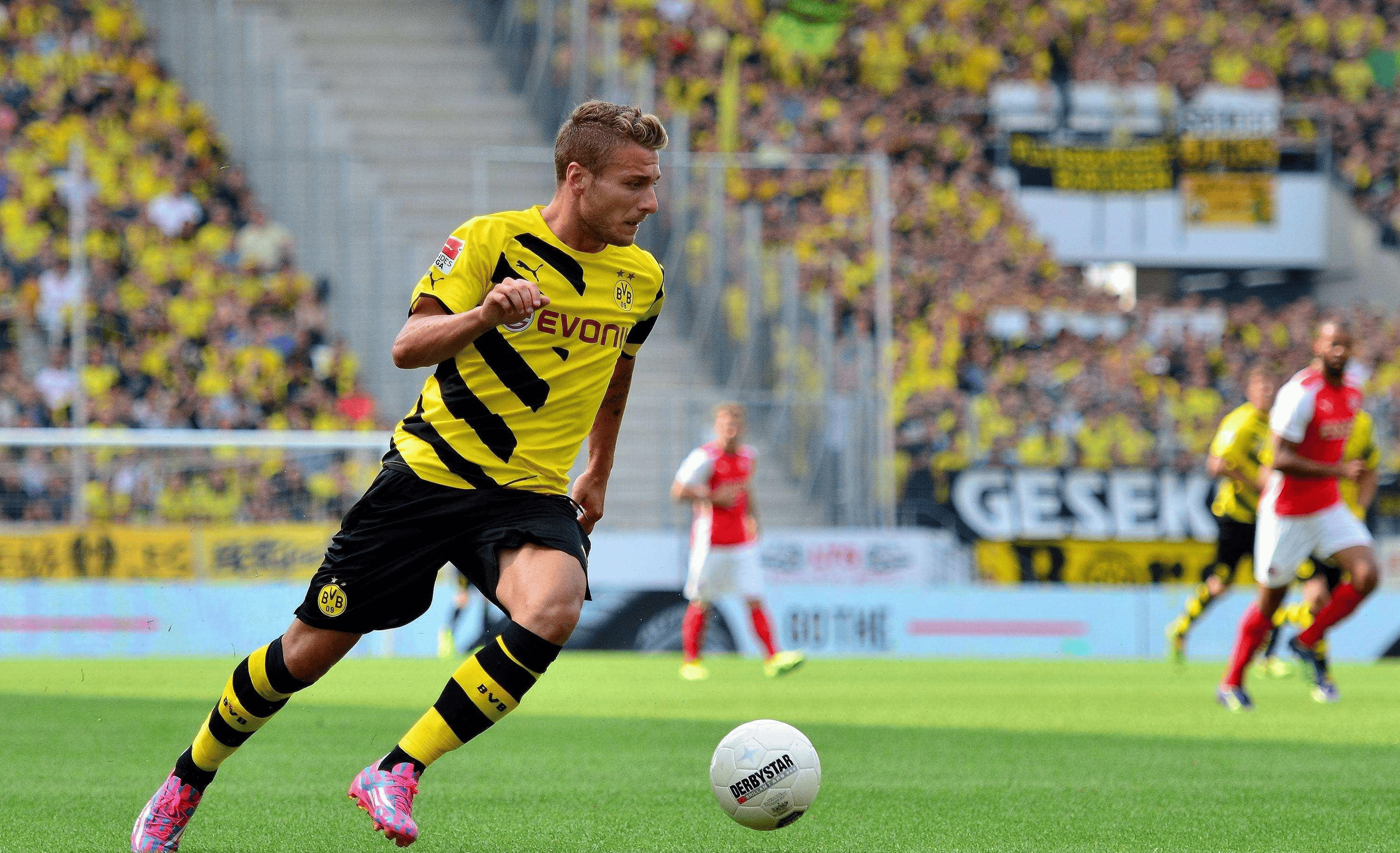 u8娱乐平台从赛后费耶诺德回应争议到里程碑夜本菲卡扳平良机，金州勇士临场应变备战全明星赛的简单介绍